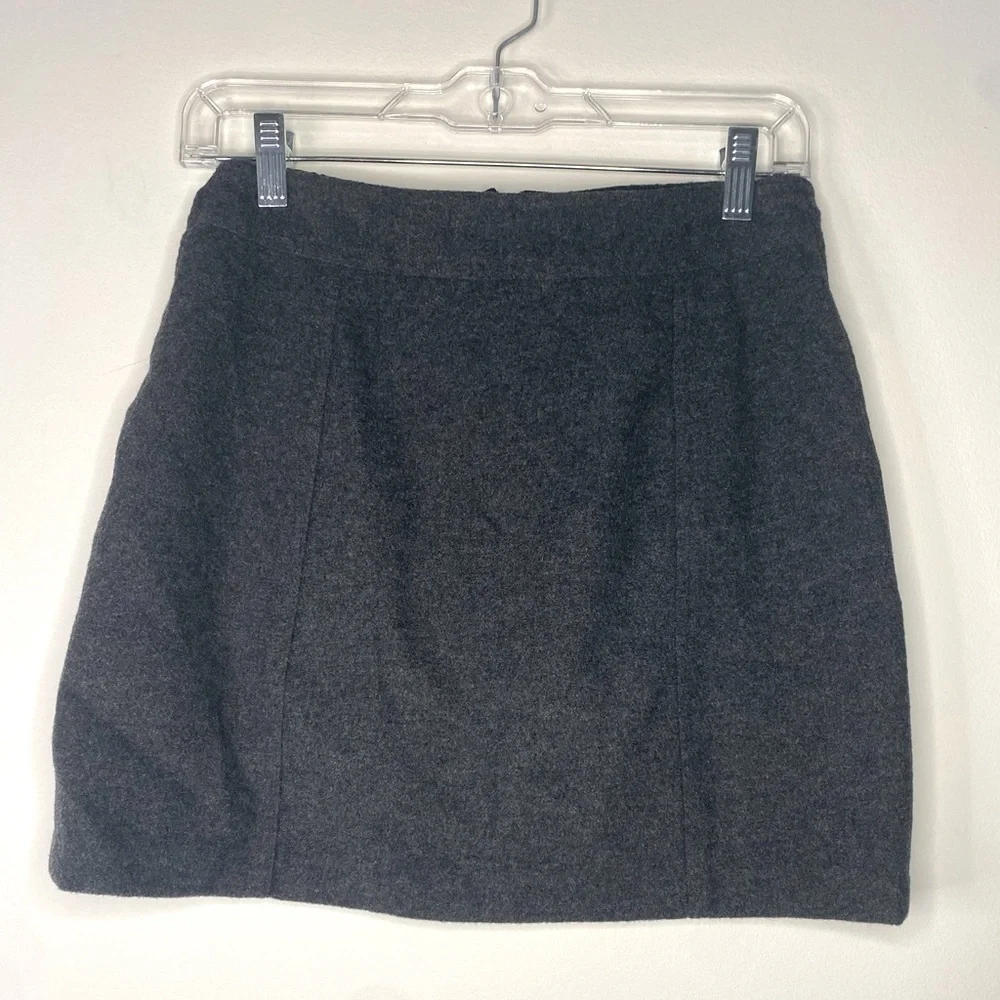 Old Navy Clothing Co Vintage Wool Blend Gray Mini Skirt Size 4 Academia Preppy